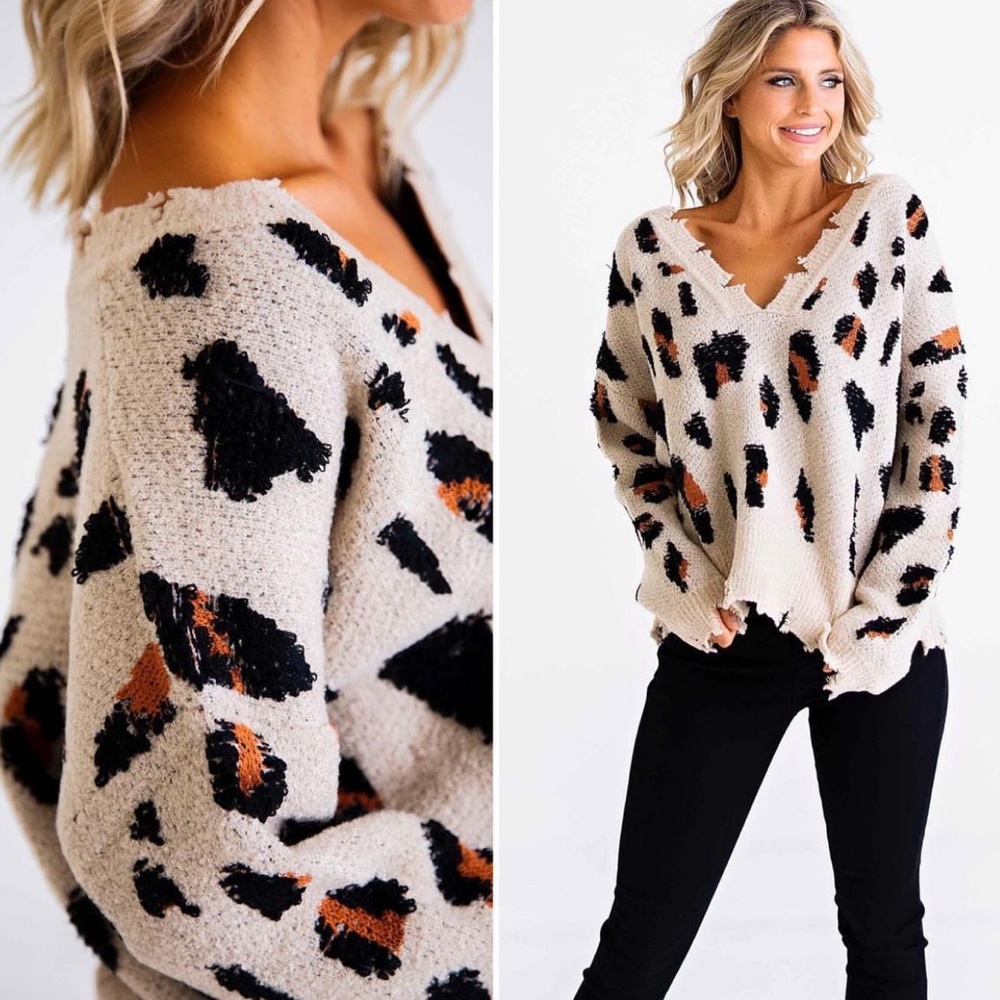 Womens v-neck Leopard print Sweater